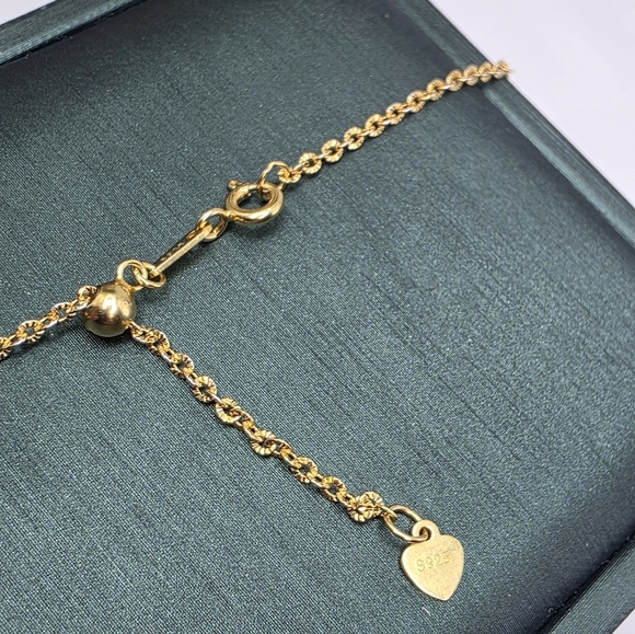 CHANEL Gold and Black Heart Pendant Necklace - Picture 5 of 5